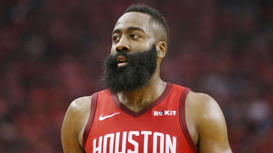 关于NBA巨星：哈登获得本赛季得分王，领跑得分榜的信息
