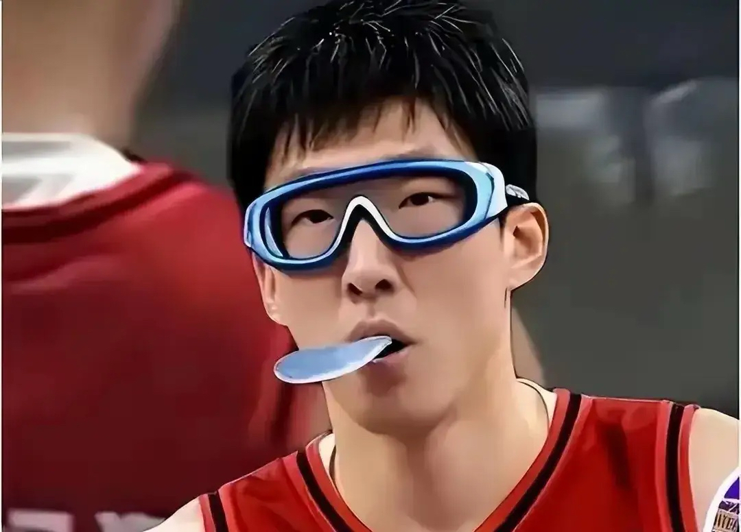 关于运动员实力出众，比赛过程异常悬念的信息