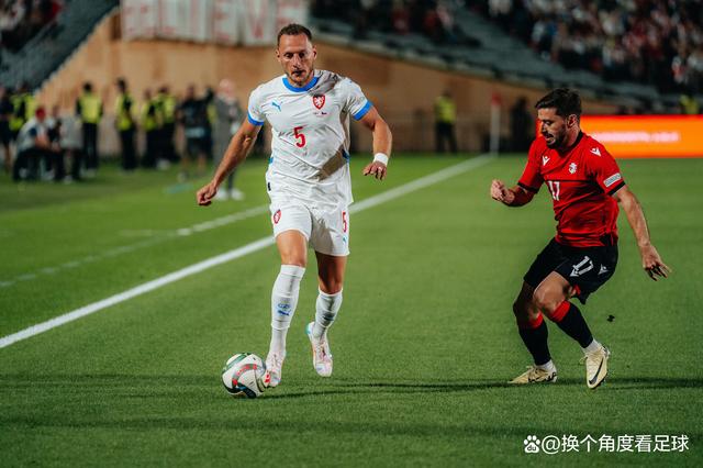 俄罗斯惊险淘汰捷克，晋级欧洲足球冠军半决赛