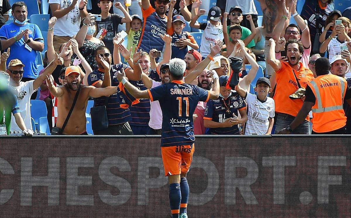 里昂队主场战胜对手，保持不败势头