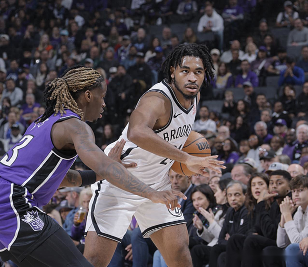 od体育登录入口-马刺大胜湖人，德罗赞32分创个人单场得分新高的简单介绍