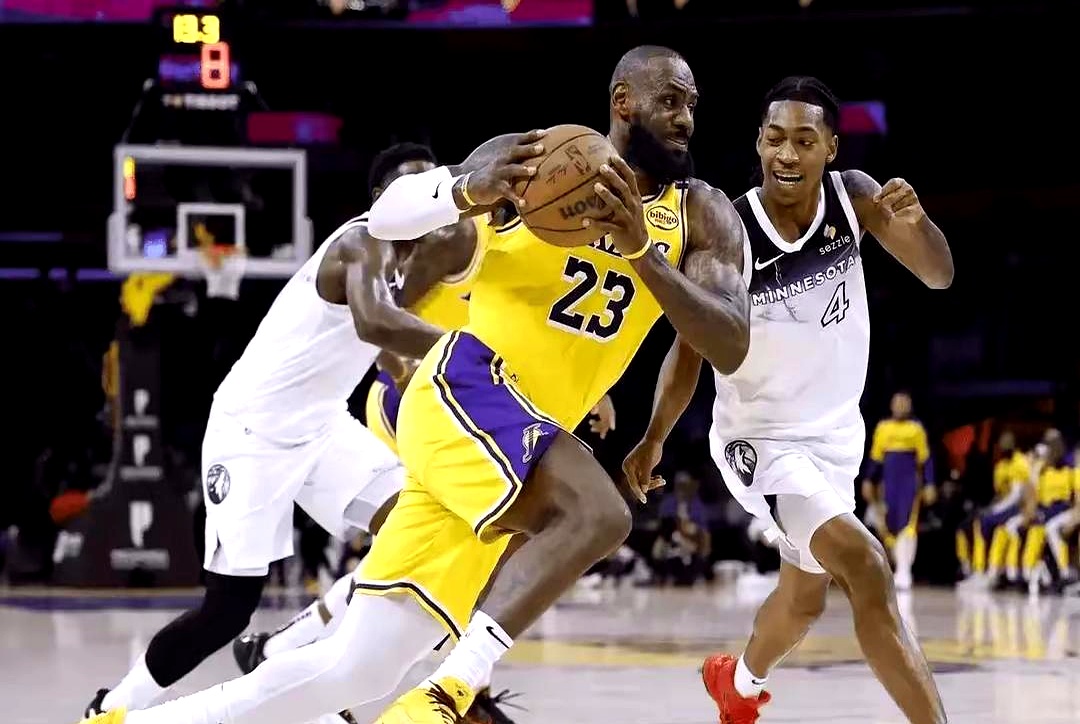 湖人惨败公牛，詹姆斯状态低迷