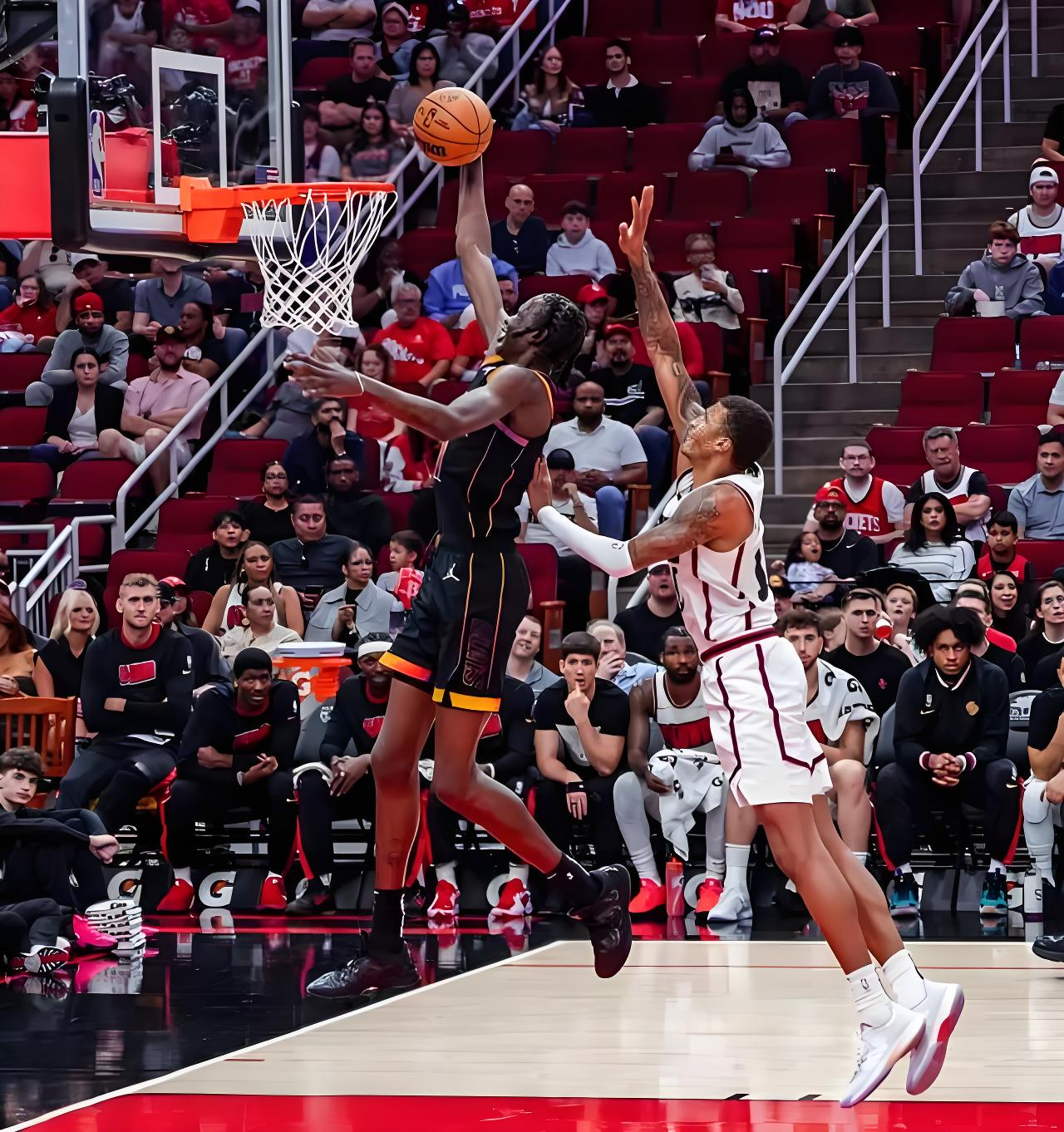 火箭主场击败开拓者，收获五连胜