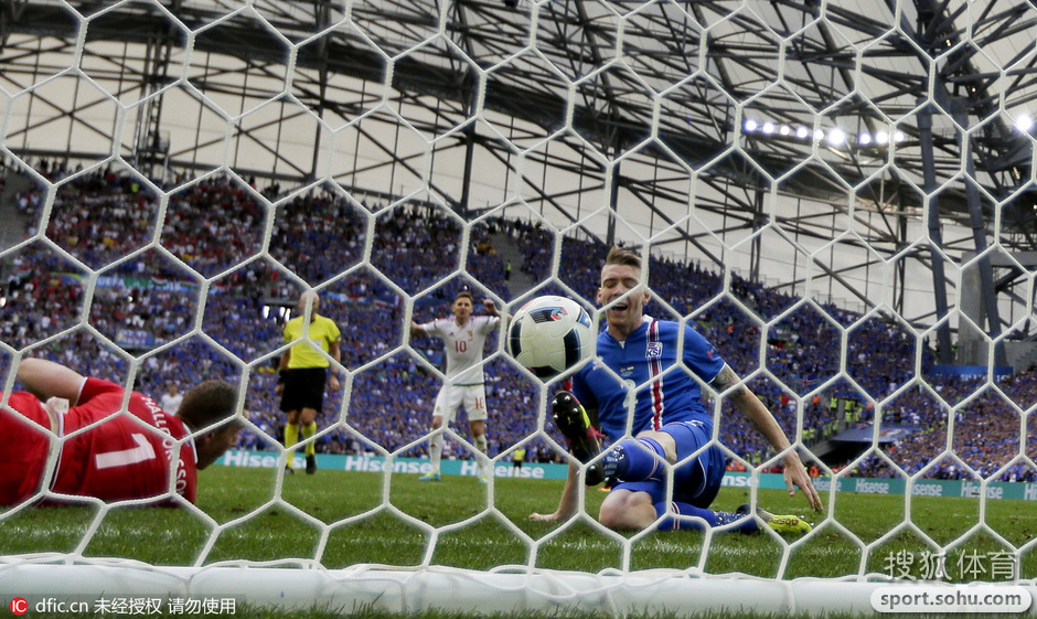 包含匈牙利惊险击败冰岛，实现保级目标的词条