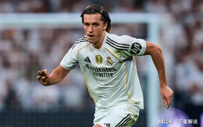 包含皇马遭遇惨败，积分差距扩大的词条